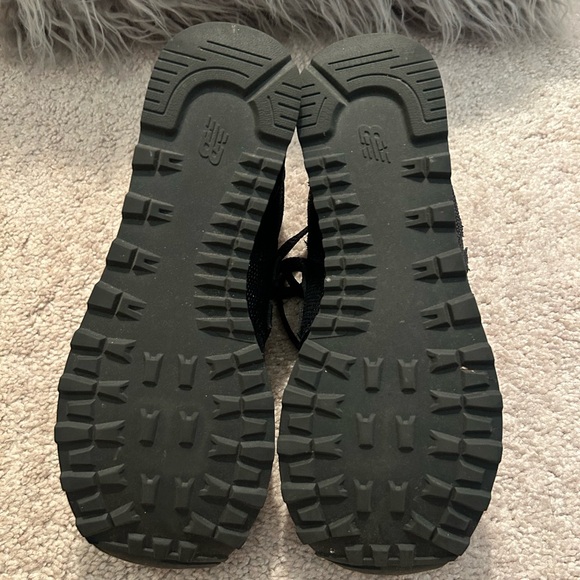 Black shimmer New Balance sneakers - Picture 12 of 12